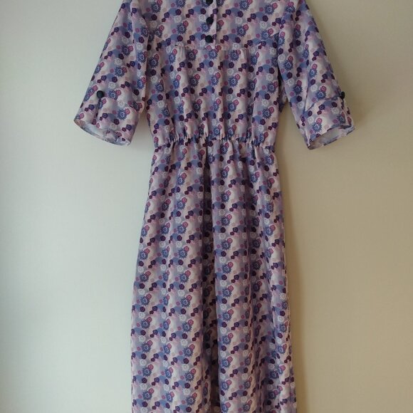 Amish Mennonite Dress 40"B 28-33"W Vintage Handmade Purple Floral - Picture 2 of 13
